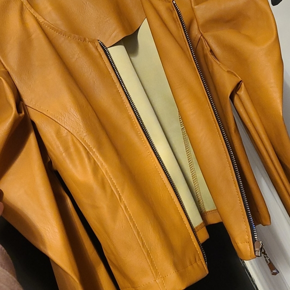 Mustard summer jacket sizes small to x large - Picture 2 of 3